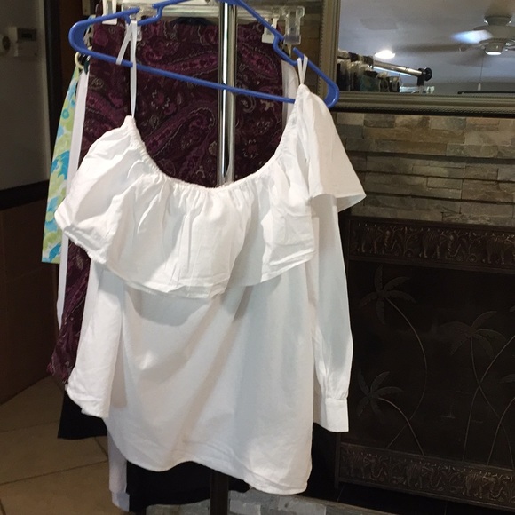 LOFT Tops - Ann Taylor Loft XL one side off shoulder top